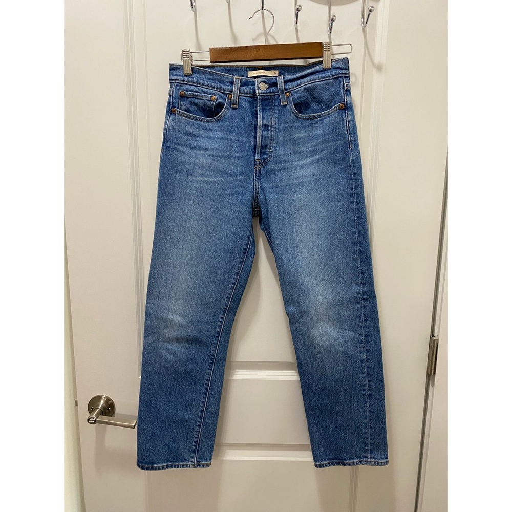 Levi’s High Rise, Crop, Wedgie Straight Jeans